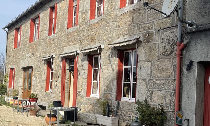 Saint-Symphorien-de-Thenieres Apartment | Aubrac nature gite sleeps 6