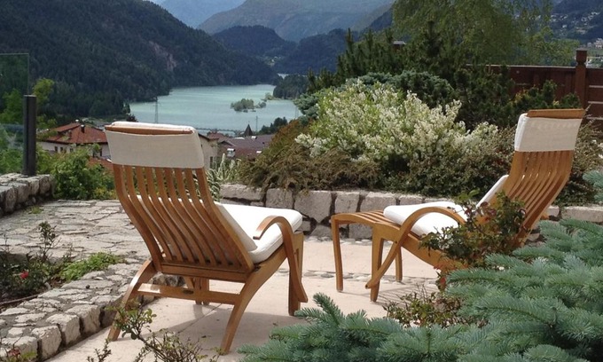 Domegge di Cadore Bed & Breakfast | Experience Fra Rose e Mughi: Ocean View Family Retreat