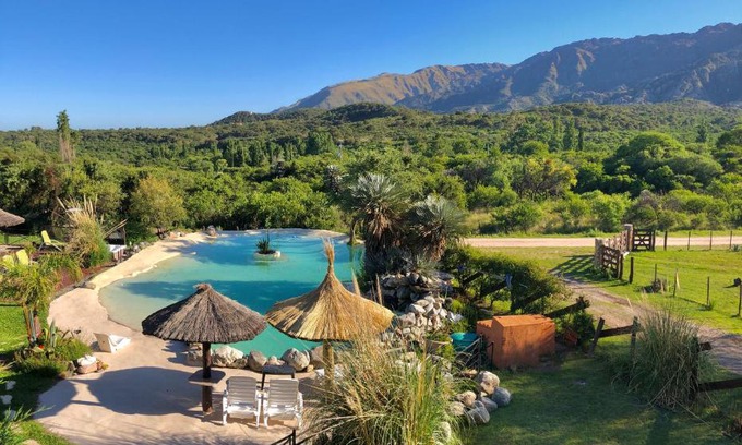 Chacabuco Department Ski Chalet | Discover Fragancias Serranas: 4-Star Oceanfront Escape