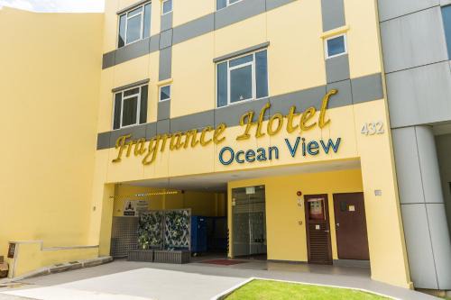 Queenstown Hotel | Welcoming Fragrance Hotel - Ocean View with Family-Friendly Amenities