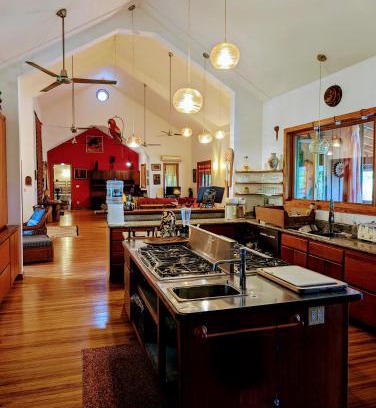 San Ignacio Villa | Framadani estate - Villa with a pool and Or thatch roof Cabin