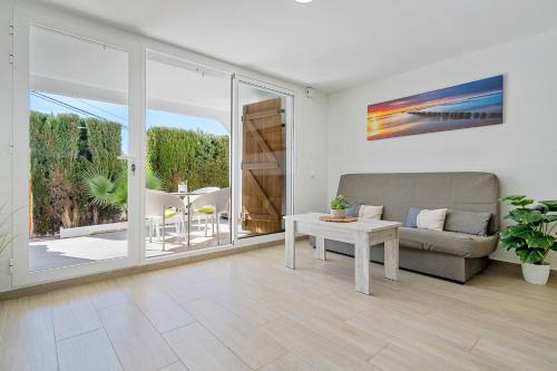 Vinaros Apartment | Pet-Friendly Francesca: Oceanfront Escape Rated 9.7/10