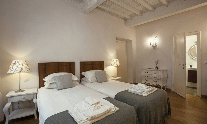 Santa Croce Condo | Delightful Francesca Apartment Steps from Piazza della Signoria