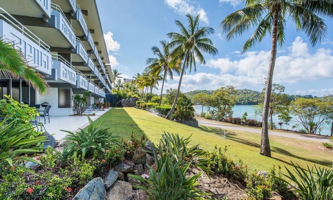 Hamilton Island Apartment | Exceptional Frangipani 201 on Hamilton Island with Pool