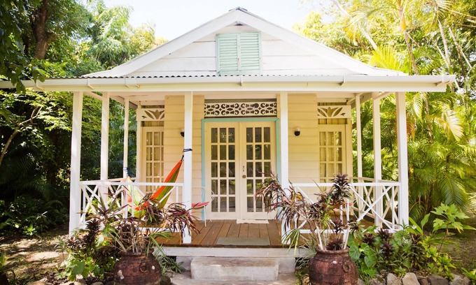 Bouvet Island Cottage | Coastal Retreat: Frangipani Cottage on Balenbouche Estate