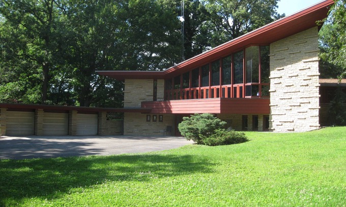 Austin House | Experience The Elam House: A Frank Lloyd Wright Getaway