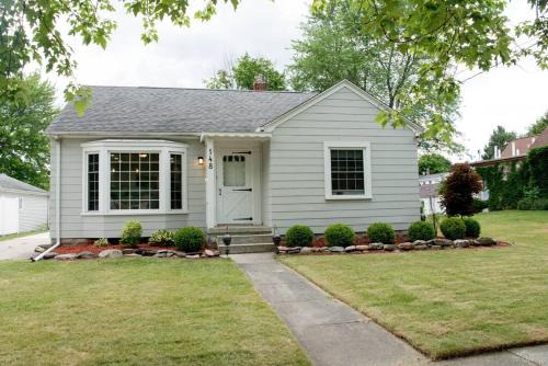 Frankenmuth House | Family-Friendly Stay at Frankenmuth Hubinger Haus