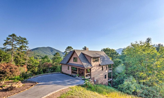 Franklin House | Experience the Franklin Cabin in Nantahala National Forest