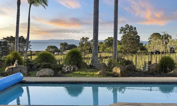 Clarks Beach Villa | Inviting Franklin Chapel Wedding Vineyard Family Villa