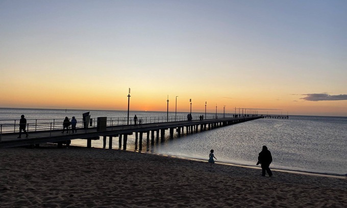 Frankston South Hotel | Family-Friendly Frankston Motel with Pool & Breakfast Included