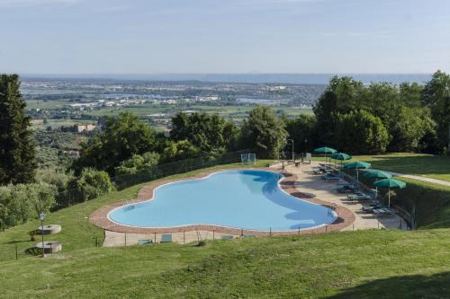 Corsanico-Bargecchia Apartment | Discover Frantoio di Corsanico: Pool, Hot Tub & Top Reviews