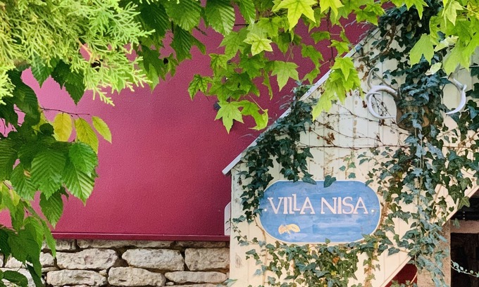 Pfinztal House | Charming Villa Nisa - Family and Pet Friendly Retreat