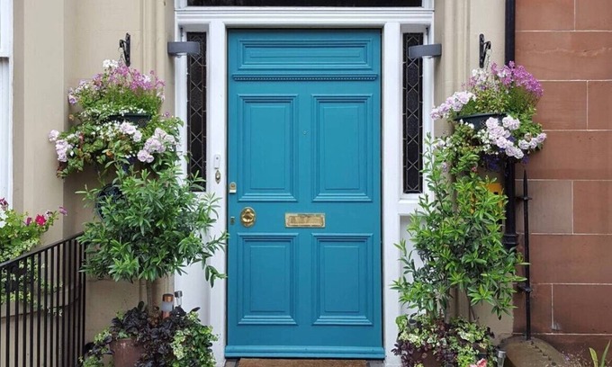 Leith House | Exceptional Fraoch House - Family-Friendly with Breakfast Included