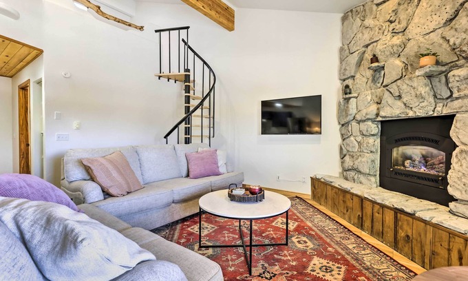 Fraser Condo | Fraser Mountain Escape: Cozy Retreat with Deck & Spa