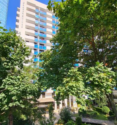 Gambetta Apartment | Experience Fraser Suites Paris La Défense: Pet Friendly Stay