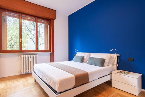 Villapizzone Apartment | Family-Friendly Frassini Flexyrent Apartment with Aircon