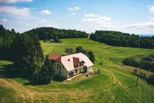 Slovenska Bistrica House | Top-Rated Frešer Farm Accommodation with Hot Tub & Breakfast