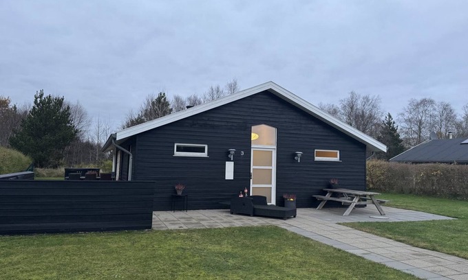 Hou House | "Frederikka" - 1.9km from the sea by Interhome