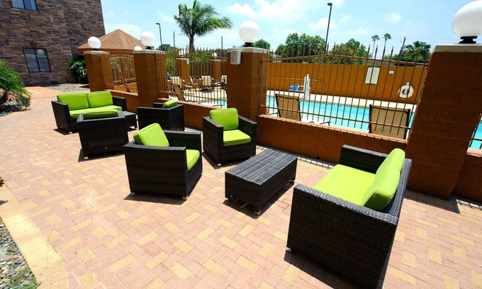 South Side Condo | Enjoy a Beachside Retreat with Pool and Free Breakfast!