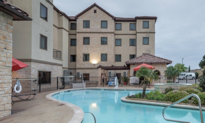 Irving Condo | Enjoy Free Breakfast & Fitness Near DFW Airport!