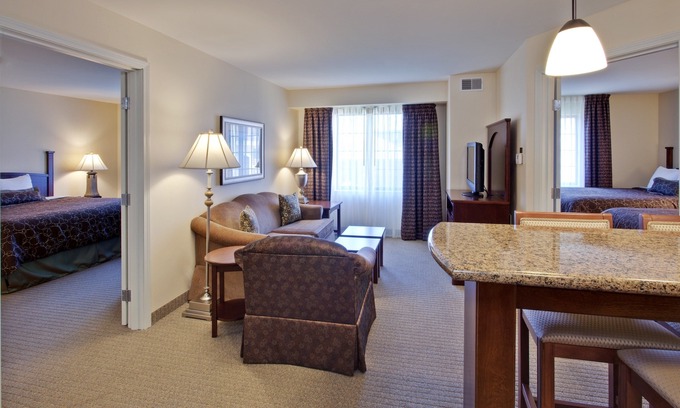 Indianapolis Condo | Indulge in a Suite with King Bed, Indoor Pool & Breakfast