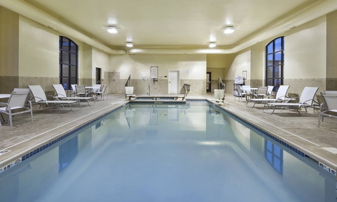 Okemos Condo | Convenient Hotel with Free Breakfast Near Michigan State