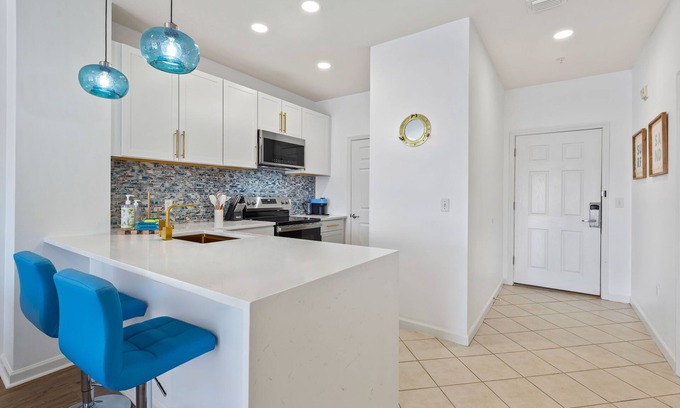 Frangista Beach Condo | Pet-Friendly Gulf View Retreat with Pool & Hot Tub