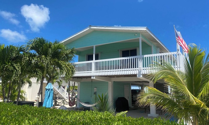 Marathon House | Unforgettable Waterfront Home with Free Kayaks & Bikes