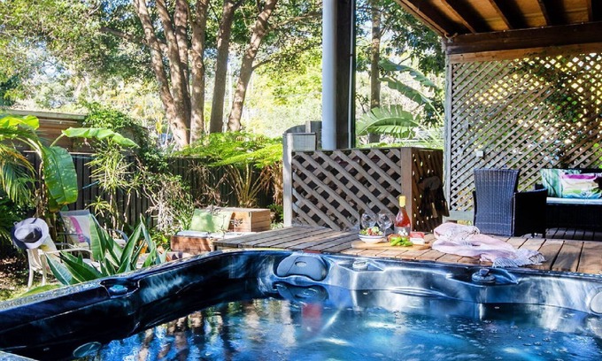 Pearl Beach House | Free Night Stay* Pet friendly/heated spa