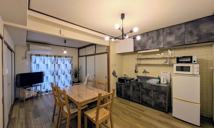 Beppu Apartment | Unwind in Beppu: Free Onsen & Roasted Coffee Awaits