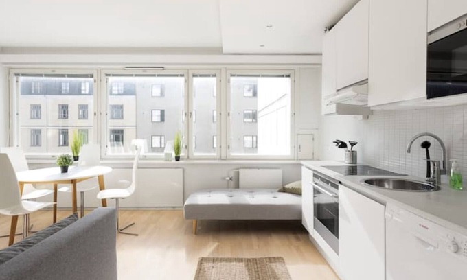 Kallio Apartment | Convenient Stays in KALLIO with Free Parking & Netflix
