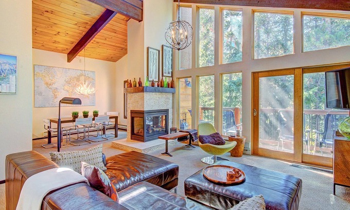 Peak 9 Condo | Enjoy Free SkyCard Activities at Tannenbaum By The River
