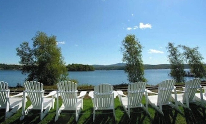 South Down Shores House | Idyllic Lakefront Condo Steps from the Beach & Pool Access