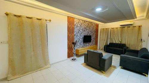 Lome Apartment | Freedom House