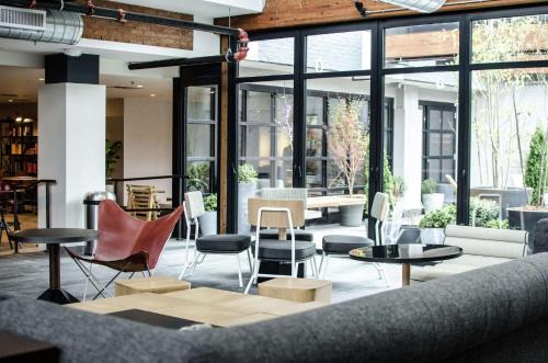 Cambridge Hotel | Discover Freepoint Hotel Cambridge - 4-Star Comfort Awaits