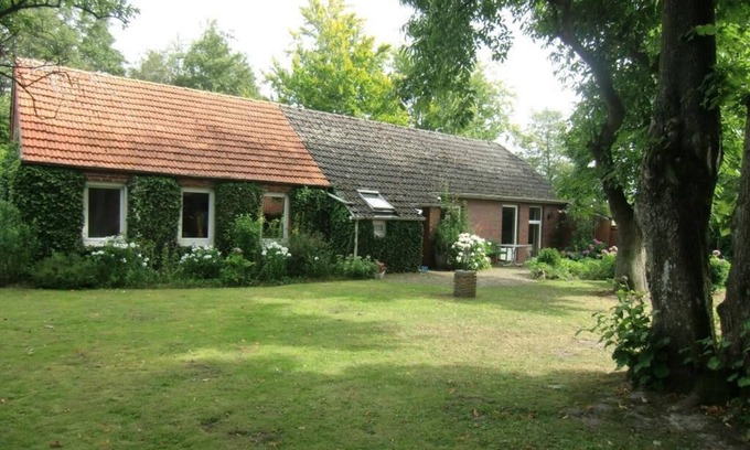 Hage House | Ideal Holiday Home with Large Garden & Pet-Friendly Amenities