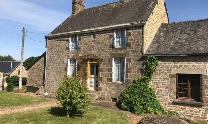Herce House | Charming French Country House with Pool for Your Holiday