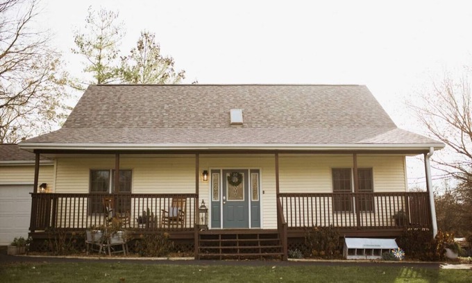 Afton House | Top-Rated French Hen at Hidden Creek Estates - Pet Friendly Stay
