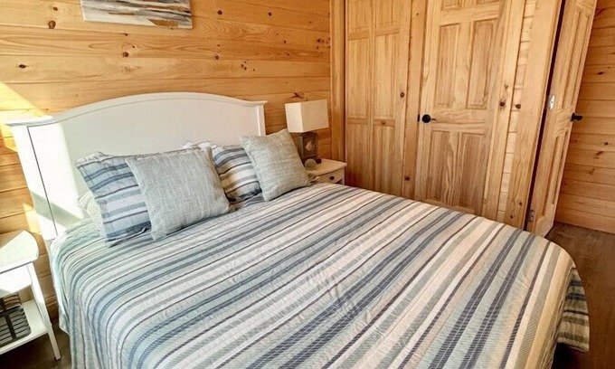 Bar Harbor Cabin | Discover Acadia Cottage #2: Oceanfront Retreat Awaits