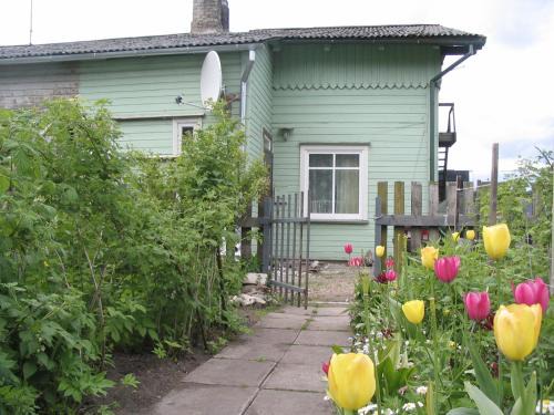 Parnu Apartment | Pet-Friendly Frendlen Metsa Apartment for Families & More