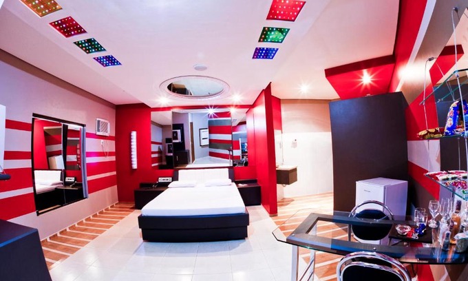 Marechal Candido Rondon Hotel | Relax at Frenesi Motel Rondon with Private Pool & Hot Tub
