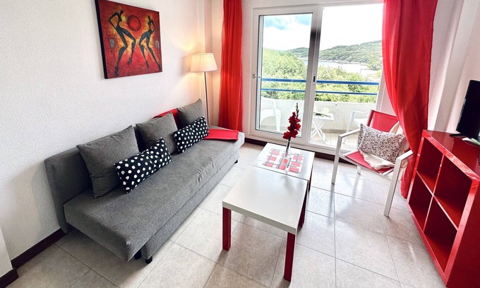 Isla Apartment | Frente a la playa , vistas al mar y piscina- La Arena 4608