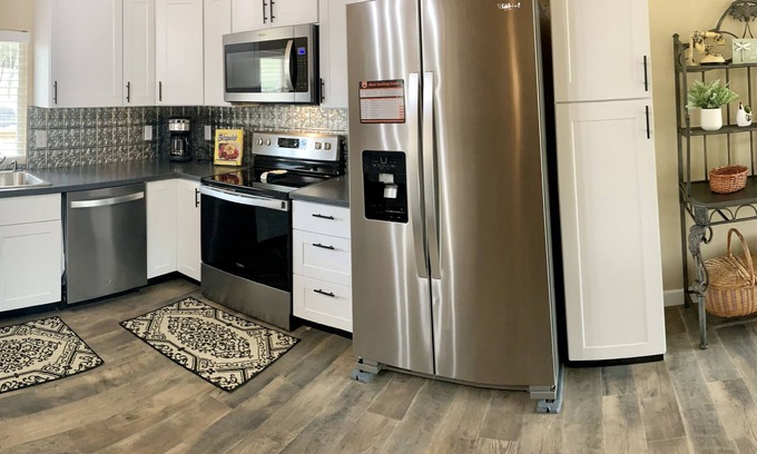 Bean Station House | Recently Remodeled Retreat: Pet-Friendly with Lake Views