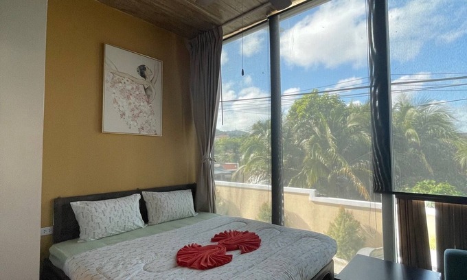 Ban Saiyuan Villa | Freshly renovated "The Buddha Rawai Villa", only 5 minutes from the beach !