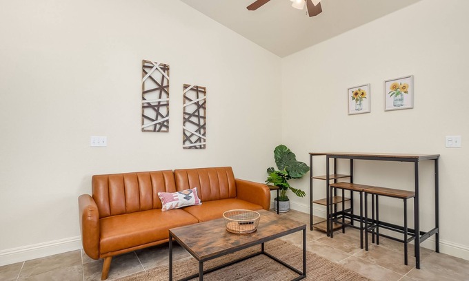 Fresno Apartment | Fresno Suite: Ideal Long-term Stay with Kitchenette Access