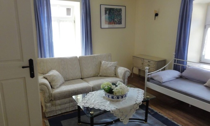 Kleinlangheim Apartment | Freundliche 120m2 Wohnung zu Vermieten