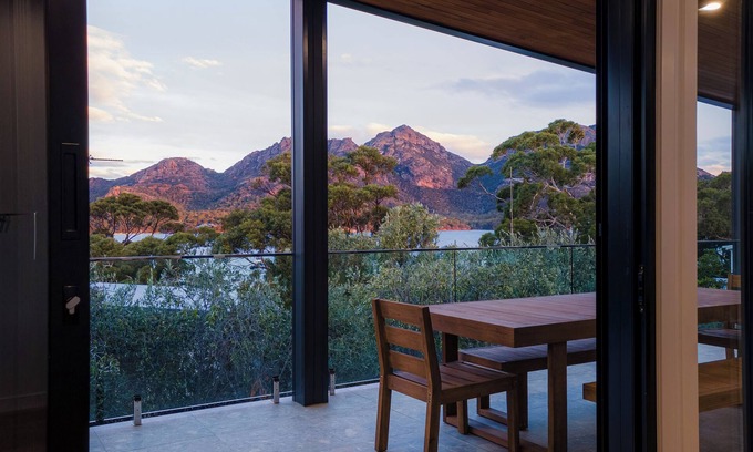 Coles Bay House | Freycinet On The Bay - Freycinet Holiday Houses
