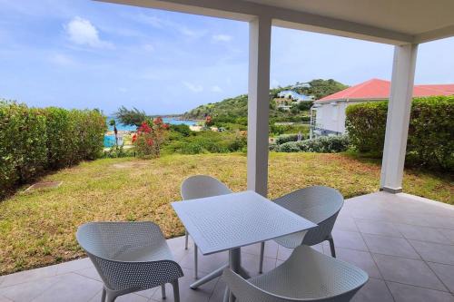 La Savane Apartment | Beachfront Retreat at Friar's Beach with Ocean Views