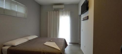 Toninhas Hotel | Guest Rated 9.5: Family-Friendly Fric Pousada Awaits