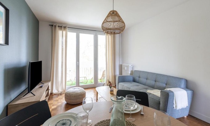 Amidonniers - Caffarelli Apartment | Family-Friendly Frida with 2 Bedrooms and a Balcony